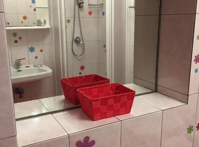 Petit Bijou Apartment *